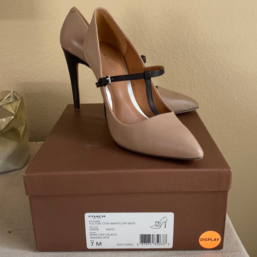 Coach. Grey Black (Mink Grey Soft Neutral) Fulton Cow Baby T-strap Pumps.